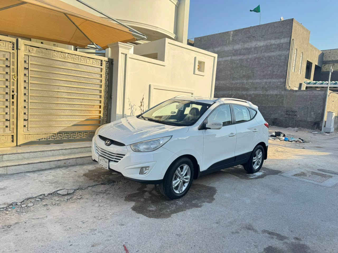 البيع توسان 2013 خليجي كفاله حته دعاميات محرك 2400 دوش  شرط مامفتوحه بيه بارد بداير 4 اصابع بارد وباقي كفاله ماشيه 144 سياره جديده بمعنه كلمه سنويه تنتهي 2028 سياره جاهزه محرك كير حداديه شرط فحص سعر 123 وبيه مجال قليل اي ستفسار تصال ع هاذا رقم *********** عنوان البصره حي بغداد البصرة, العراق

