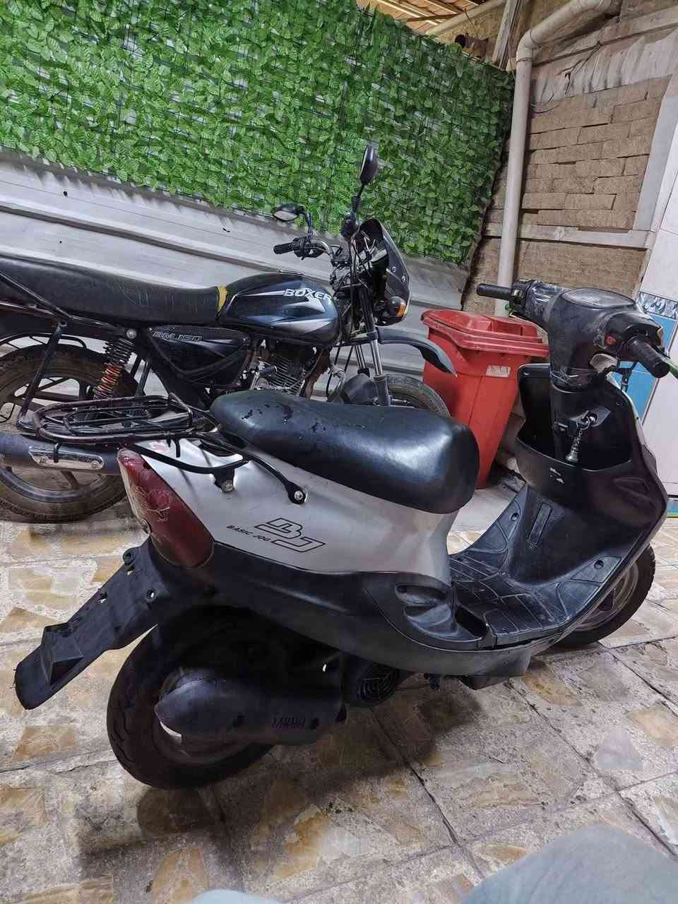 دراجه بيجي 9 زروف سرعه 60 للبيع جاي أمشي وطفت بيه ماعرف شبيه ابيع كوم حديد 100 قفلل ربع مينزل لتسالني شبيهة مكاني بغداد الشعب حي اور ***********
