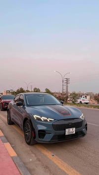 موستنك ماك-اي • كهربائية • مدى ٥٠٠ كم