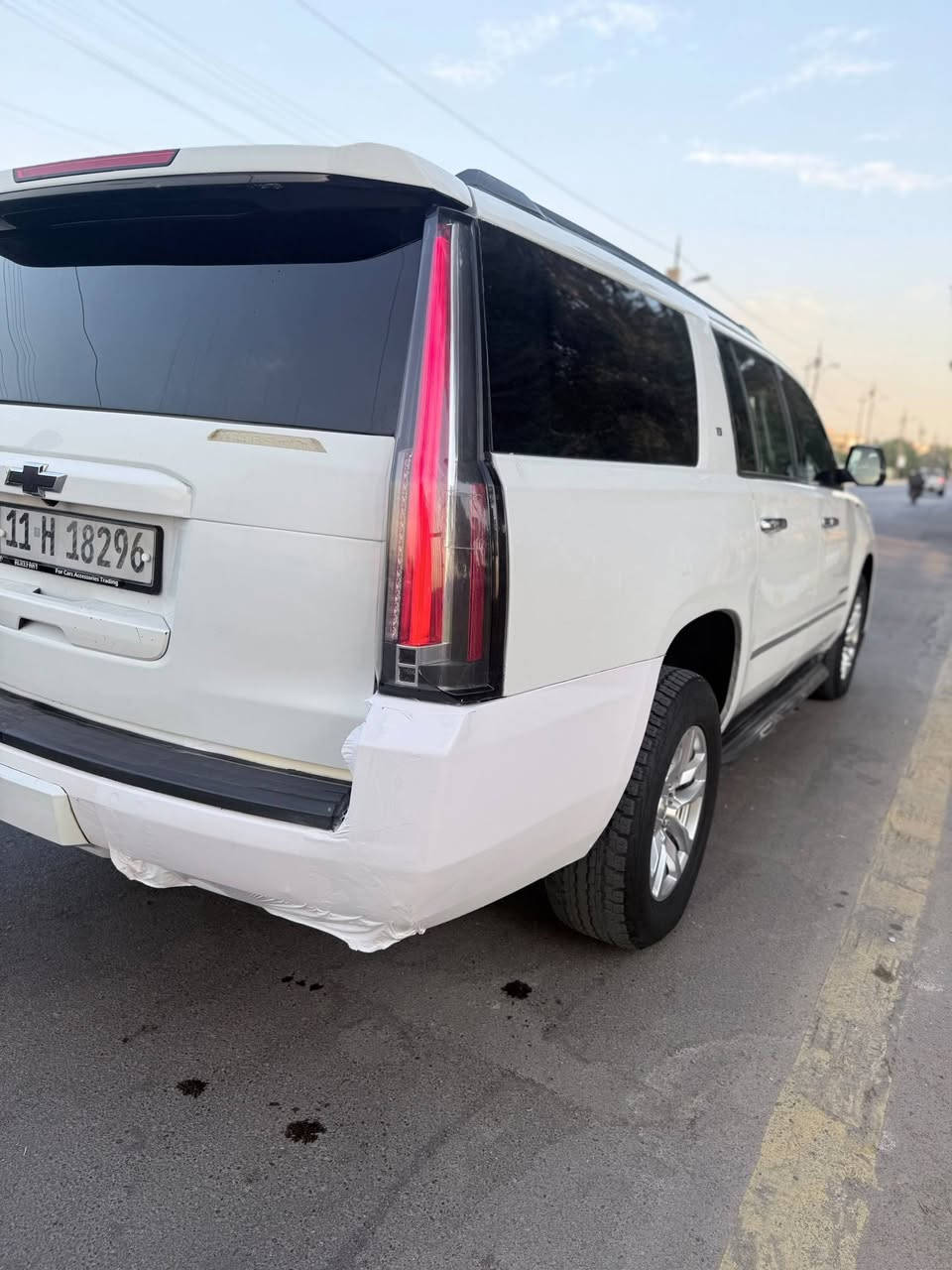 تاهو طويلة 18 رقم بغداد 
سعر 188 سيارة صبغ عام حادث امريكا بدون تبديل اي قطعة بجم كبس دواخل لغود شواصي مكفولة   السيارة جاهزة وجديدة مكينة كير وضع الشركة حدادية تخم تاير تبريد  LTمواصفاته معروفه وعليه ادامة كاملة   ماشيه 100م مكانه بغداد الامين ***********
