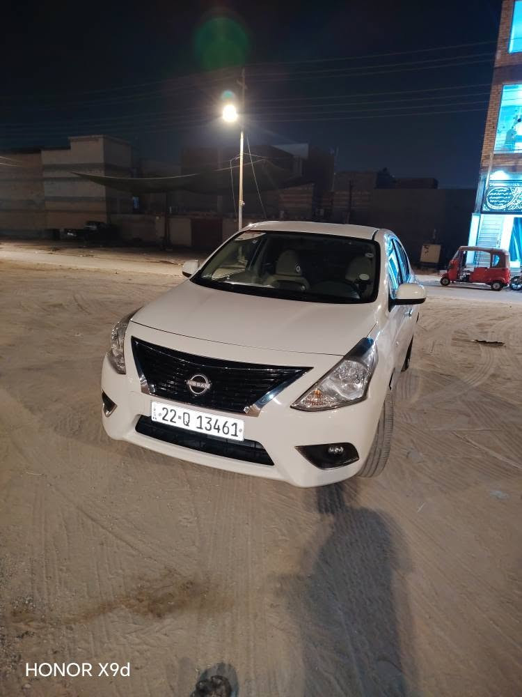 صني هندي 24 كفاله بيه رصعات بسيطه وجديدة جدا ماشيه 32000 مدوشمه وعليهه منظومة زنون سعرهه 122 وبيه مجال قليل 
*********** حياكم الله البصرة, العراق
