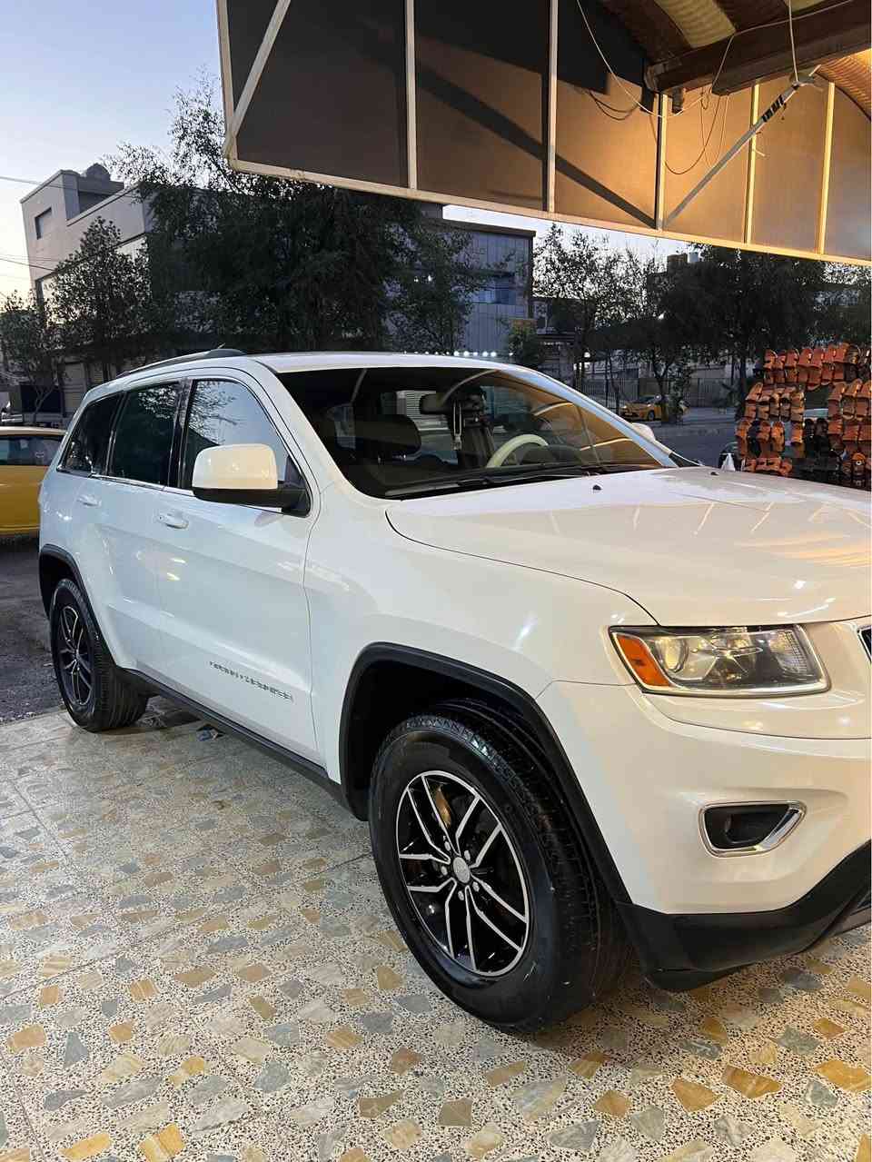 جيب لاريدو موديل 2014 محرك مامفتوح كير شرط تبريد
رقم سلمانيه بطاقه بانزين موصفا لاريدو  تشغيل عم بعد شفتات ستيرن بصمه بصمة ابواب نضام سبورت كشن كهربائي لايت زينون مكاني كركوك حي النصر  *********** كركوك, العراق
