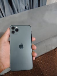 ايفون ١١ برو ماكس • محتاج بورد • ذاكرة ٢٥٦