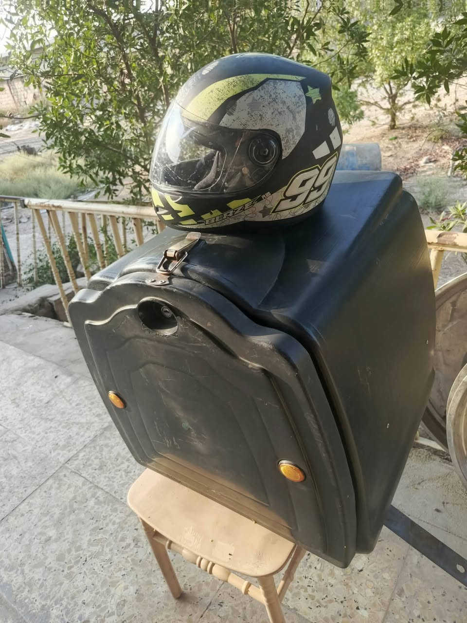 يا الله 
السلام عليكم
للبيع
خوذه ،، فك ثابت 
 صندوگ حجم كبير 
 ستعمال قليل ما بيهن لا كسر ولا اي شي  
مكاني بغداد تقاطع النهروان 
السعر ثنيناتهن ب 50 
***********
