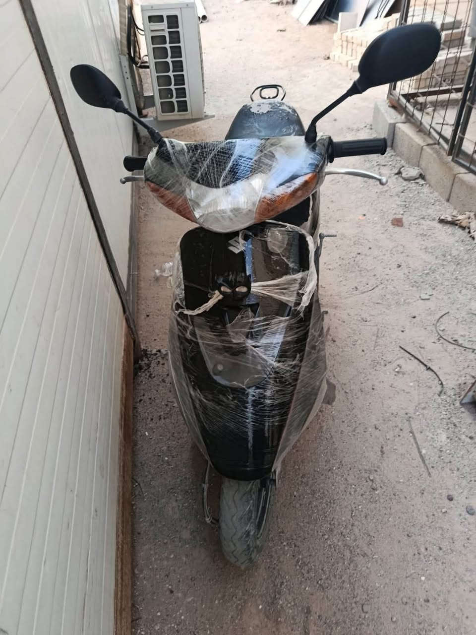 دراجه للبيع ساسوكي رمبه 
السعر ٤٢٥٠الف وبيه مجال 
العنوان  تكريت 
*********** وتساب 
***********اتصال

