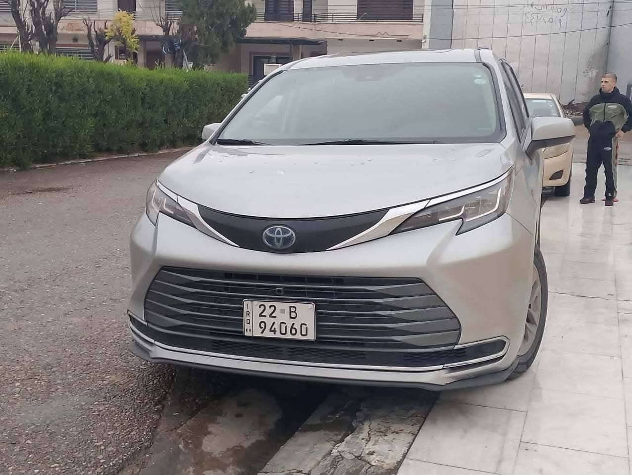 🏁 عرض مميز – فخامة وتقنية حديثة 🏁
🚘 XLE موديل 2022 سيارة عائلية متكاملة بأعلى المواصفات
━━━━━━━━━━━━━━━
🔹 المواصفات:
• محرك 2400 هايبرد – اقتصادية جدًا + أداء ممتاز
• وضعيات قيادة (سبورت + اقتصادي)
• قير أوتوماتيك
• داخلية جلد كهربائي فاخرة
• سلايد سقف (فتحة سقف)
• هيتر كشنات
• مثبت سرعة
• حساسات أمامية وخلفية
• كاميرا خلفية
• شاشة لمس كبيرة
• أبواب وصندوق كهرباء (سلايد)
• بصمة أبواب
• لايتات LED + زينون
• نظام النقطة العمياء
• كشن إضافي أصلي
• تايرات جديدة
━━━━━━━━━━━━━━━
🔸 التفاصيل:
• ممشى: 65 ميل (قابل للزيادة)
• رقم أربيل جديد + سنوية جديدة
• السيارة باسم المالك
• شرط تحويل أو وكالة
⚠️ ملاحظة:
• حادث خفيف (جهة السائق فقط)
━━━━━━━━━━━━━━━
📍 الموقع: أربيل
💰 السعرر295 🔥
━━━━━━━━━━━━━━━
💎 سيارة جاهزة للاستخدام العائلي الفاخر
💎 اقتصادية جدًا ومثالية للرحلات الطويلة أو اليومية
💎 نظافة ومواصفات عالية
💎 فرصة قوية بسعر منافس
📞 للتواصل:
*********** | *********** أربيل, العراق
