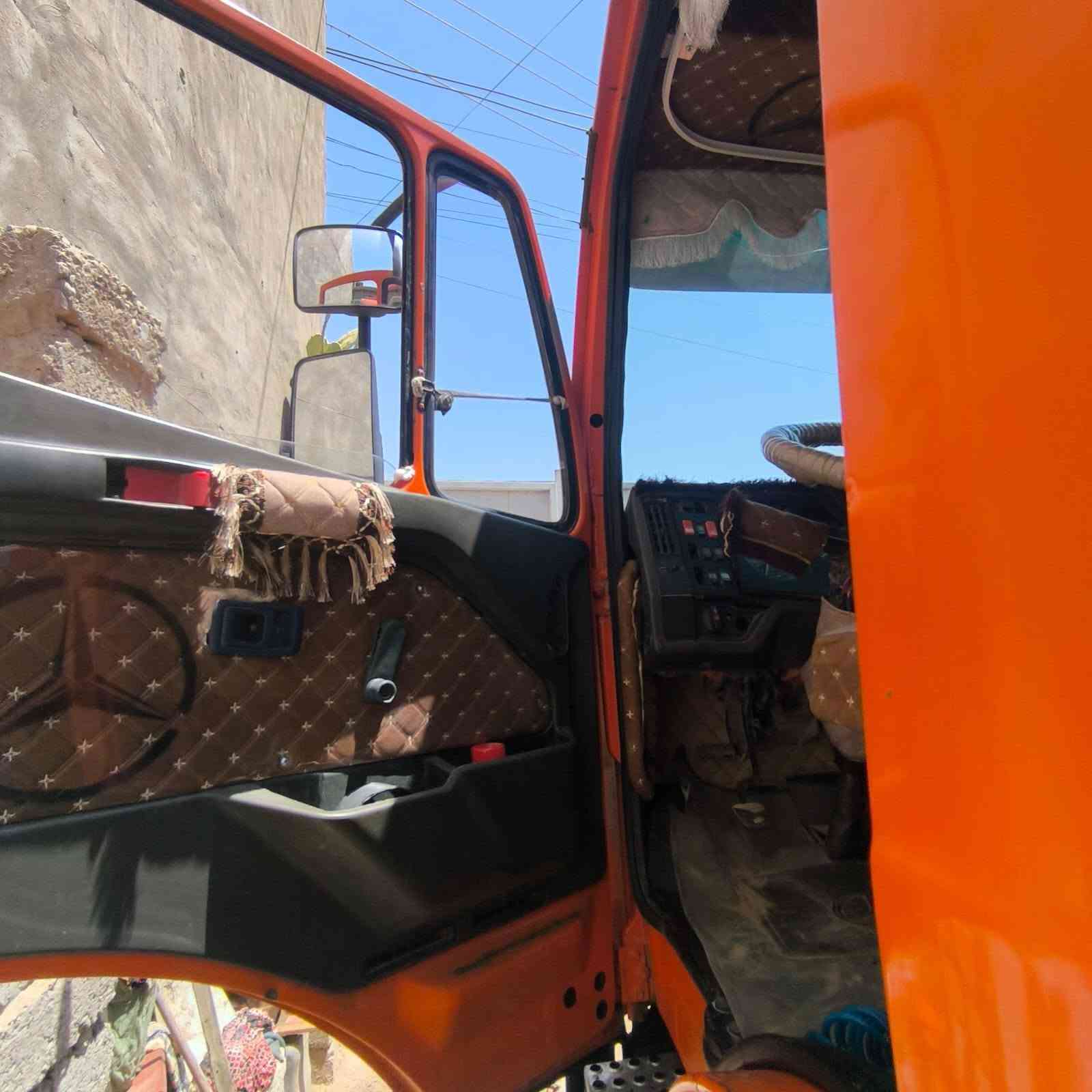 سلام عليكم البه للبيع موديل 1992 رقم صلاح الدين تحويل شرط محرك كير اكسل شرط العنوان صلاح الدين بيجي ***********///***********
