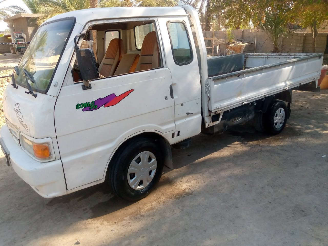 كيا موديل 96 للبيع السعر 50 وبيها مجال ***********
