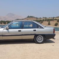 أوبل أوميغا • موتور 2.0 • غيار عادي
