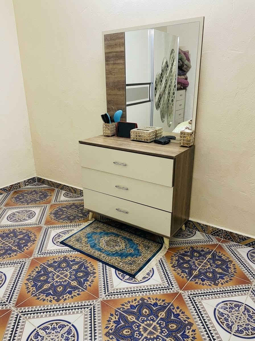 غرفه نوم تركيه للبيع سعرها خاص شراي يتصل ***********
