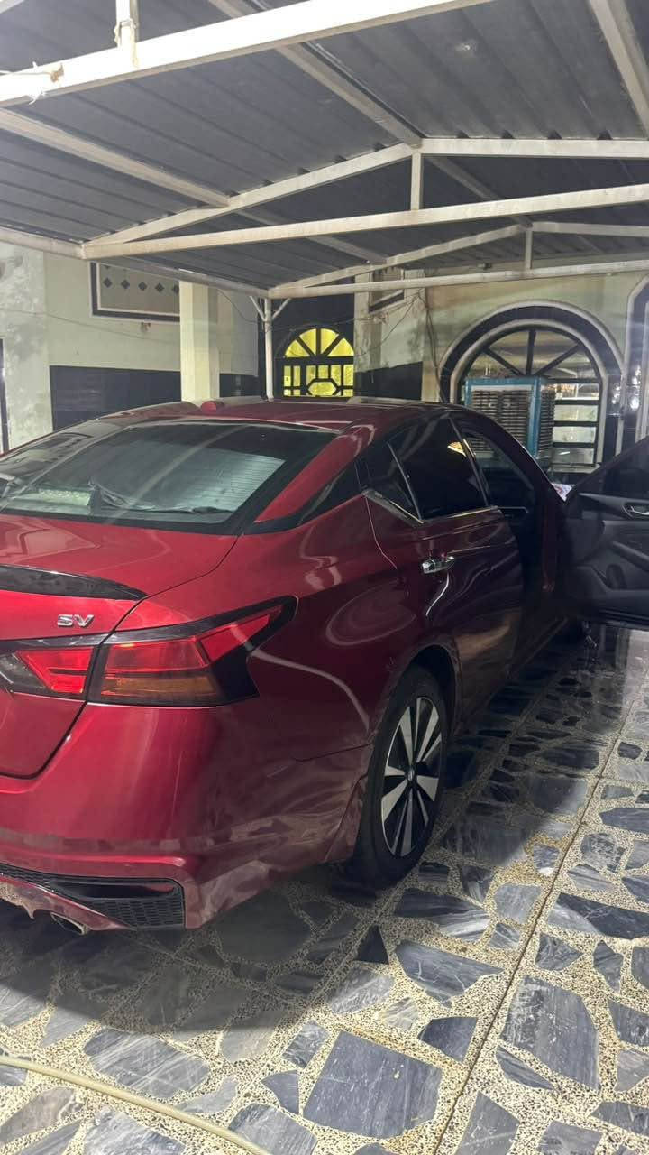 نيسان التيما 2019 فول 1/1 🇯🇵 SV PLUS — وارد أمريكي
💰 السعر: 135 ورقة 
العنوان : تكريت 
✅ الممشى: 130 ألف ميل ✅ رقم اربيل دولي باسمي شخصياً ✅
المواصفات:
بصمة أبواب + تشغيل عن بعد + بصمة جنطة
شاشة كبيرة تدعم Apple CarPlay و Android Auto
فتحة سقف
كرسي سائق كهربائي
تدفئة كشنات + تدفئة ستيرن
Auto Hold *تبريد قطعتين
كاميرا خلفية + حساسات
رادار أمامي مانع اصطدام
رادار تفاعلي + Blind Spot
المحافظة على المسار
قيادة ذاتية
رادار خلفي توقف ذاتي
كتابة ضوئية عتبات الأبواب
⚙️ محرك 2500cc مكفول ⚙️ گير CVT بلادي على وضع الشركة ومكفول ⛽ بانزين قطرة وعادي ما أدير غير محسن 🎨 دهن أصلي والسيارة متعوب عليها
🛠️ الملاحظات:
بيها بارد اصبعين ب جاملغ الخلفي فقط  
📞 *********** — اتصال وواتساب
كلشي موضح بالمنشور، واللي تعجبه السيارة حياه الله تكريت, صلاح الدين

