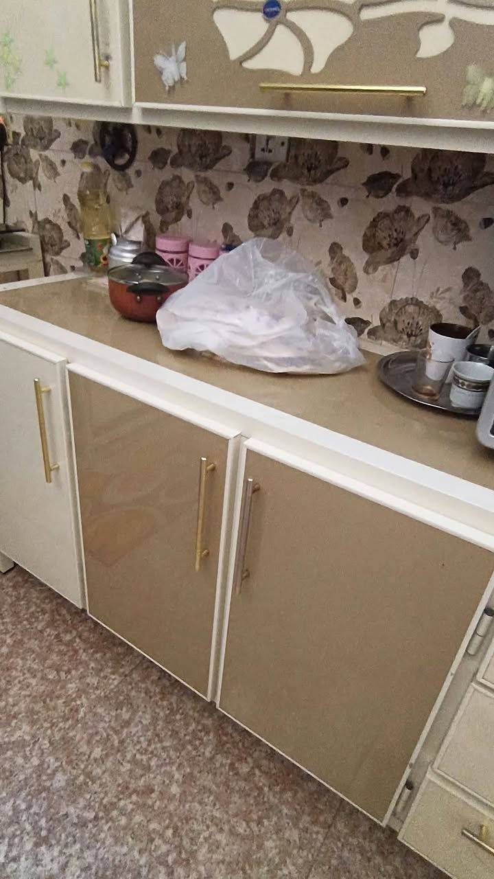 ب 250 الف
العنوان بغداد الدوره مدخل البوعيثه
***********
