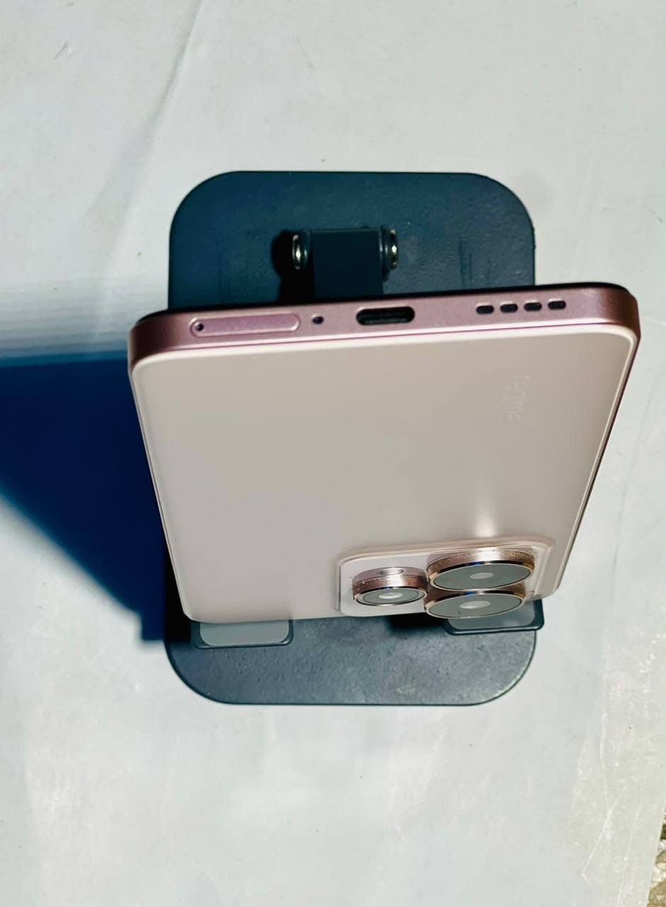 📱🔥 للبيع Realme 15 5G — جديد صفر استخدام
الجهاز جديد بالكامل وما مستخدم أبدًا والباكيت ويا الشاحن الأصلي ويا والجهاز غير مشحون وغير مستخدم.
🔹 الحالة: جديد صفر استخدام
🔹 الموديل: Realme 15 5G
🔹  ذاكرة: 256
🔹 الموقع: الموصل
💰 السعر: 520 ألف وقابل للتفاوض
📞 للتواصل: ***********
📲 متوفر واتساب وتليجرام
❗️سبب البيع: محتاج فلوس
تواصل على الرقم او مرسلة صفحة
