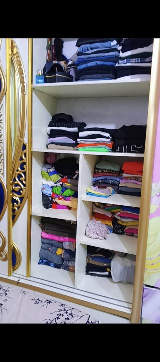 اغرفه تركيه لبيع ب500 وتخم للبيع 7مقاعد ب 200 
نضيفات الله شاهد بس مكاني معندي الشراي يتصل *********** مكاني حي اور قرب سنتر حي اور
