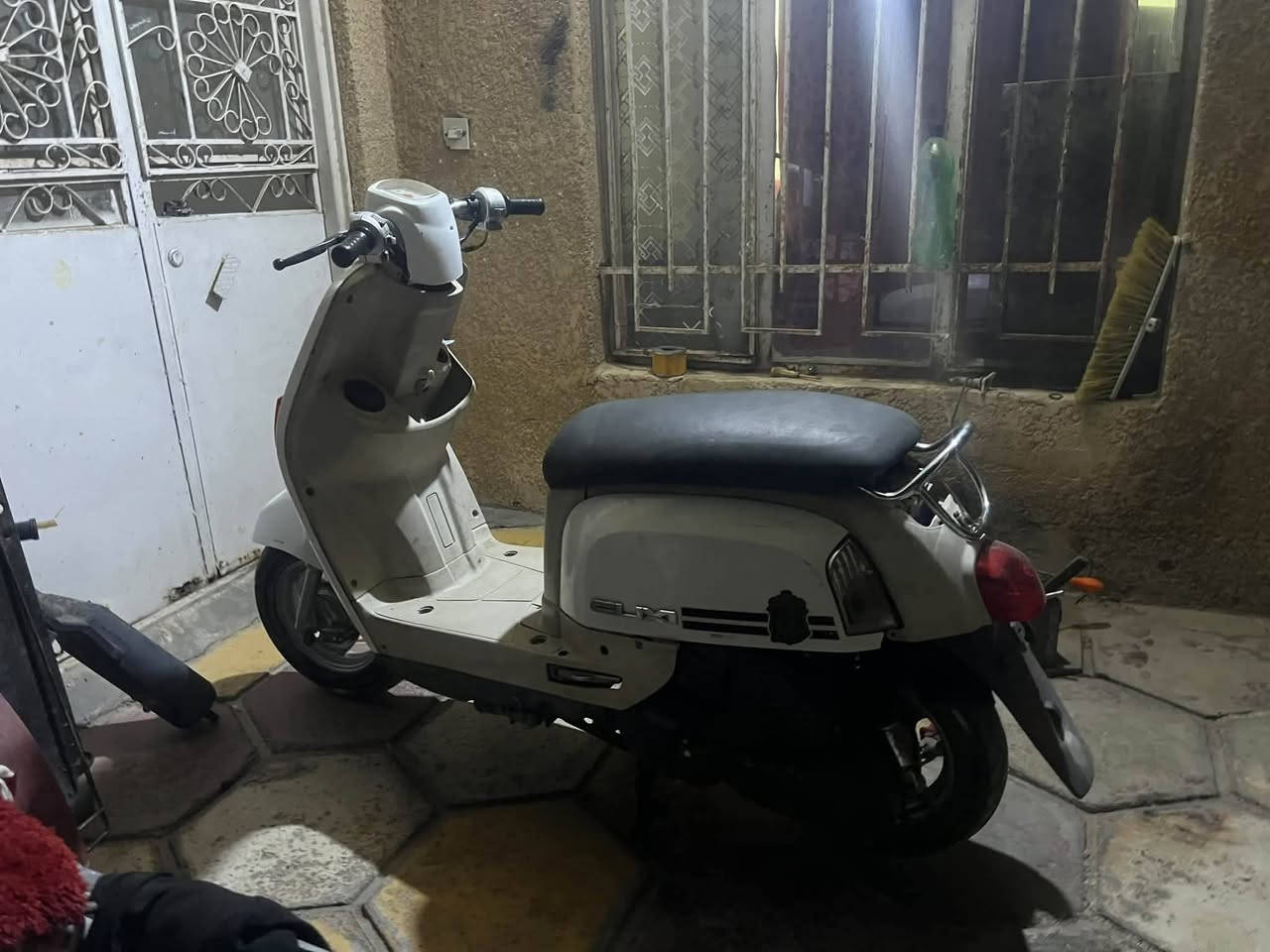 ماكس بوليس للبيع كابريتر 
للأستفسار اتصل ***********
