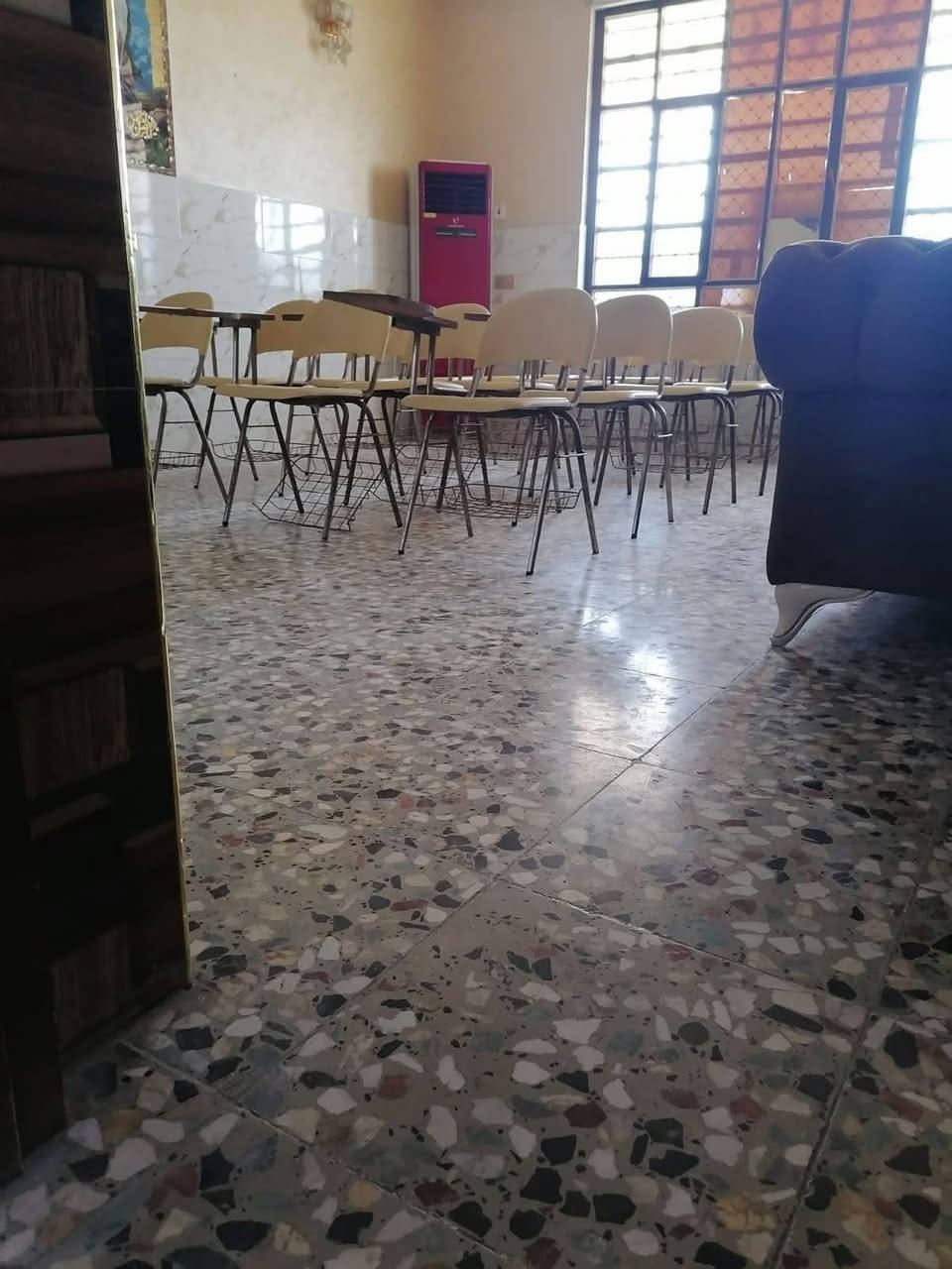 بدء استقبال الطلبة لتقديم دروس تقوية وتدريس خصوصي لجميع المراحل الدراسية، بأسلوب حديث ومبسط يضمن الفهم الحقيقي
بدء استقبال الطلبة لتقديم دروس تقوية وتدريس خصوصي لجميع المراحل الدراسية، بأسلوب حديث ومبسط يضمن الفهم الحقيقي
✨ مميزات التدريس:
شرح مبسط ومبني على الفهم
حل الامتحانات والواجبات: المساعدة في حل الواجبات المدرسية والتحضير للامتحانات الشهرية والنهائية.
ملاحظة: المقاعد محدودة لضمان التركيز الفردي مع كل طالب وإعطائه الوقت الكافي.
📞 للحجز والاستفسار: مراسلة الصفحة أو رقم الهاتف *********** واتساب
