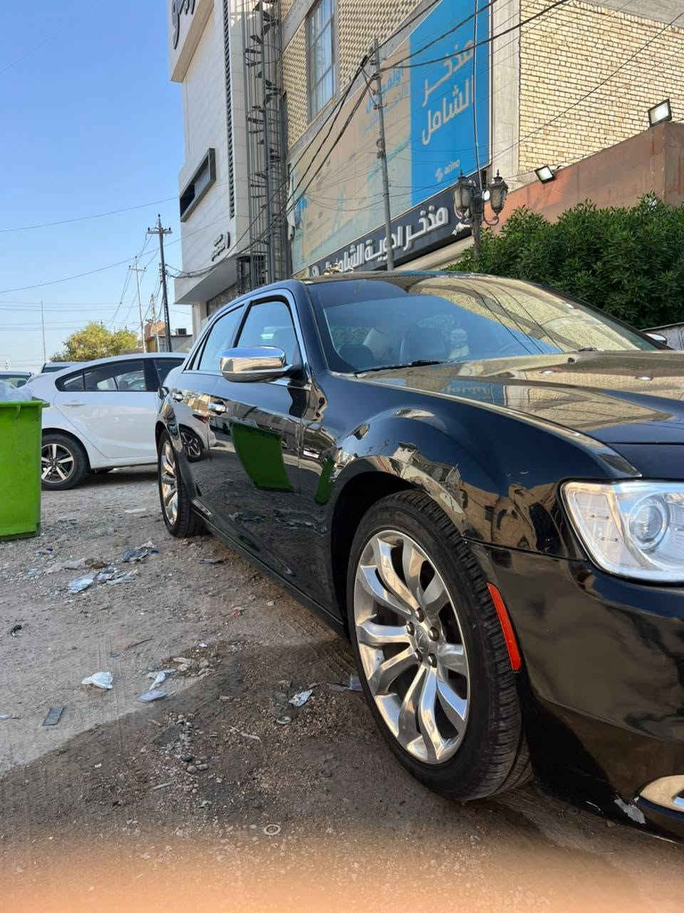 السلام عليك
c300
موديل  2020
وارد امريكي مرفق صور الحادث 
سياره استخدام شخصي وع ايد وحده 
صيانه كامله وجاهزه من تخم تأير وتبريد وحدادية 
رقم بغداد باسمي مداور ثاني يوم 
السعر المطلوب 205 
للاستفسار الاتصال ع *********** 
مكان سياره النجف
