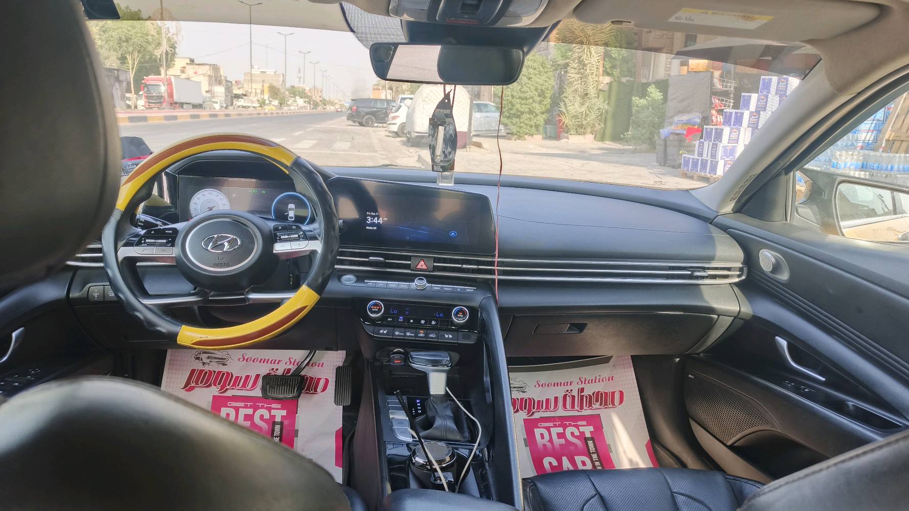 ‏🚘 هيونداي النترا 2023 هايبرد – فول مواصفات
‏
‏• موديل: 2023
‏• النوع: Hybrid هايبرد
‏• الاستخدام: تكسي
‏• الممشى: 96,000 كم
‏• محرك هايبرد اقتصادي
‏• ناقل حركة أوتوماتيك
‏• تشغيل بصمة
‏• دخول ذكي
‏• نظام صوت بوس 
‏• كاميرا خلفية
‏• حساسات
‏• تحكم بالمقود
‏• تكييف ممتاز 
‏• مثبت سرعة
‏• شاشة متصلة 
‏• مقاعد جلد تبريد او تسخين 
‏• فول مواصفات
‏باسمي رقم انكليزي 
‏صور الحادث بل المنشور مكاني بغداد الشعب  بيع فقط بدون مراوس  السعر 130 ورقة بيهه مجال قليل 
‏***********