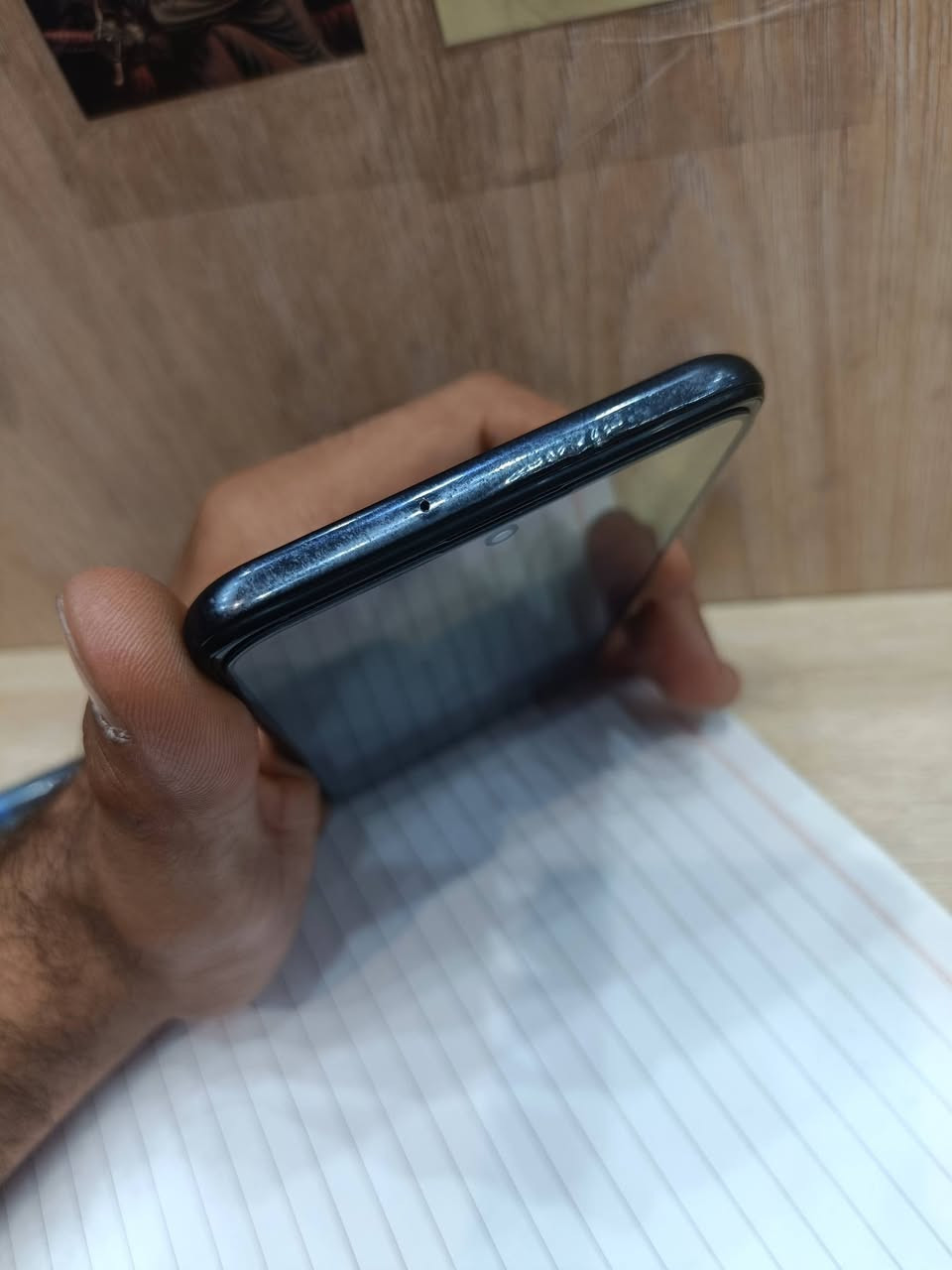 A51سامسونج
جهاز شغال ذاكرة 128 نضافه مثل ما موضح مبدل شاشة اصليه هوه والي ما مفتوح سوى تجي تشوف بعينك بصمه شاشه شغاله للبيع السعر 110 بغداد حي اور ***********
