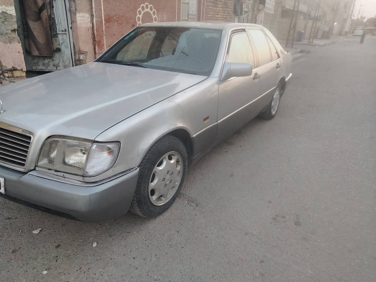 سلام عليكم 
مارسدس شبح
مديل ٩٢
باب قصير
سياره نقص بيه  بطاين  وجعمه ستيرن
تبريد شغال
كهربايات كله شغاله
سياره جارده
بقي تفاصيل تصل وطيك تفاصيل
سعر ٥٥ وبيه مجال
بغداد الحسينيه الراشديه تقاطع جريخي قرب جامع الإمام الحسين
***********
***********
