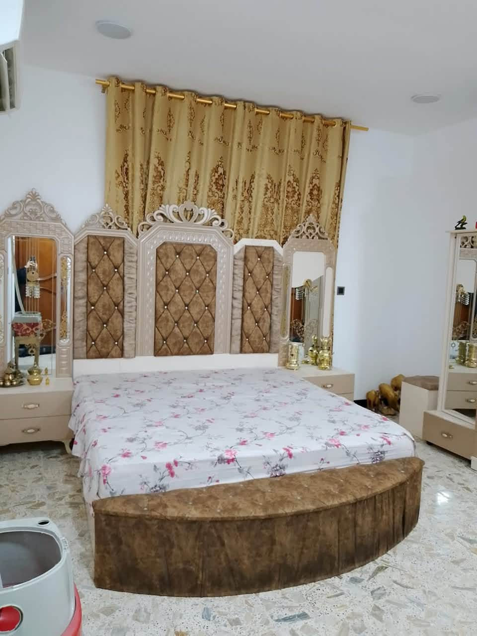 غرفه اخشاب • تركيا • بغداد الشعله