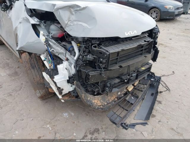 🛑عرض خاص 🛑عرض خاص‼️‼️‼️
نوع السيارة:2026 KIA SPORTAGE EX
نوع الضرر : كما موضح في الصور 
رقم اللوت :45098339
 تاريخ المزاد: بيع مباشر
السعر :99 ورقة فقط

الكمرك صار ويانه عالفاتورة💖
🚘🇺🇸 سيارتك من المزادات الأمريكية… بأمان وثقة وشفافية

شركة السنايا أوتو شركة عراقية رسمية ومسجّلة في جميع دوائر الدولة منذ عام 2010، ومتخصصة باستيراد السيارات من جميع الولايات الأمريكية، ووكيل حصري لأغلب شركات الشحن العالمية.

نقدّم للزبون خدمة متكاملة تبدأ من اختيار السيارة وفحص تاريخها، مرورًا بالشراء والشحن والتخليص الجمركي والتصليح، ولغاية استلامها بكل أمان.

🎁 تقرير CARFAX مجانًا قبل الشراء
للتأكد من تاريخ السيارة، وقراءة العداد، والحوادث المسجّلة، وعدد المالكين قبل اتخاذ قرار الشراء.

🚢 شحن عالمي موثوق
نوفر خيارات شحن آمنة وأسعارًا تنافسية، مع متابعة مستمرة للسيارة حتى وصولها.

🔧 خدمة تصليح متكاملة
تصليح السيارات بأعلى معايير الجودة وبأنسب الأسعار، تحت إشراف فريق متخصص يهتم بأدق التفاصيل.

🛃 تخليص جمركي أصولي
تخليص السيارات من جميع المنافذ الحدودية، وتسجيل المعاملة على المنصة الرسمية، واحتساب الرسوم الجمركية على سعر الفاتورة الرسمية.

✅ شركة رسمية ومسجّلة منذ عام 2010
✅ وكيل حصري لأغلب شركات الشحن العالمية
✅ تقرير CARFAX مجاني قبل الشراء
✅ عرض أضرار السيارة وتفاصيلها بكل وضوح
✅ إجراءات رسمية وموثّقة تحفظ حقوق الزبون
✅ متابعة المزايدة والشحن حتى وصول السيارة
✅ تصليح بأعلى جودة وأنسب الأسعار
✅ تخليص جمركي من جميع المنافذ الحدودية
✅ استيراد من جميع الولايات الأمريكية

📍 المقر الرئيسي – بغداد:
المنصور، تقاطع سيد الحليب باتجاه المأمون، مجاور جامع المأمون
📞 ***********
📞 ***********

📍 فرع الموصل:
📞 ***********

📍 فرع البصرة:
📞 ***********

📍 فرع كركوك:
📞 ***********

🔜 قريبًا افتتاح فروعنا الجديدة في:
📍 كربلاء المقدسة
📍 النجف الأشرف
📍 الديوانية
📍 الناصرية

السنايا أوتو — نختار، نفحص، نشتري، نشحن، نخلّص ونصلّح… وإنت تستلم سيارتك براحة وأمان.

خبرة منذ عام 2010… وثقة تمتد من المزاد حتى باب بيتك. 🤝🇺🇸➡️🇮🇶

#السنايا_أوتو #كارفاكس_مجانا #مزادات_أمريكا #استيراد_السيارات #وارد_أمريكي #شحن_عالمي #تخليص_جمركي #تصليح_السيارات #سيارات_العراق

نص مكتوب في الصور:
- 000-45098339 - 05/13/2026 - IAA Inc.