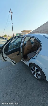 افيو • ٢٠١١ • رقم انجليزي