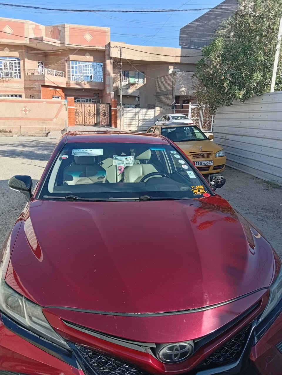 البيع كامري موديل 18 فول عداه الفتحه رقم دهوك هزه جديده حادث بس بنيد بدون ايرباك السعر 140/// ***********

