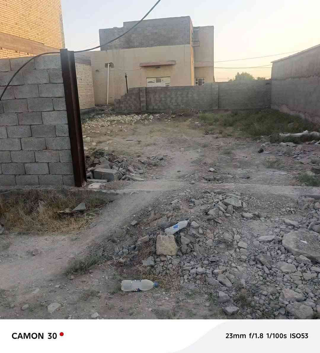 قطعه ارض للبيع مساحه ١٢٠ متر 
الدورة هورجب 
قرب المدارس  والسوك 
سند ٢٥ 
السعر ٢٣ مليون 
الاستفسار ***********
*********** او مراجعه مكتب ليث الجبوري للعقار

نص مكتوب في الصور:
- CAMON 30 23mm f/1.8 1/100s ISO53
- CAMON 30 23mm f/1.8 1/118s ISO50