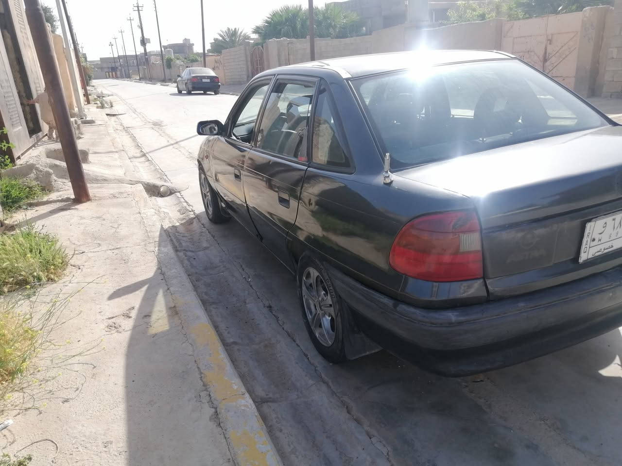 اوبل استرا رقم بغداد موديل 95 مشروع وطني لل 27  صبغ عام رش بسبب الجلح لا ضربه ولا خياس فقط شويه باب السايق اكو خياس كيرها بي خلل كهربائي تمشي ما بيها شي بس يخربط الكير  سعرها 31 وبيها مجال ***********

نص مكتوب في الصور:
- قبل الصبغ