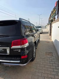 لكزس LX570 • ٢٠١٣ • النجف الاشرف