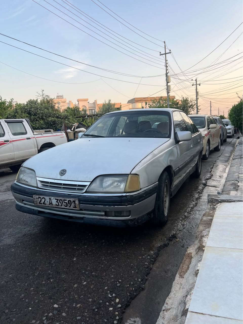 بەناوی خودای گەورە و میهرەبان
ئۆمێگا 1992 گێڕ تۆماتیک ***********
حیزام نیە بە حیزام دەفرۆشم
مەکینە بێ عەیبە گێری تەپەی هەیە 
رەقەم نوێە سەنەوی ٤ مانگە بەسەر چووە
نرخ 34 و مەجال أربيل, العراق
