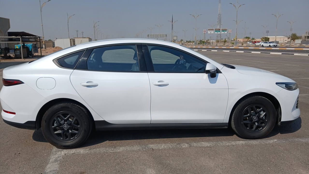 السلام عليكم
BYD QIN PLUS للبيع
داخل زيتوني 

ماشية 10.200 كيلومتر

مواصفات قياسية

مكفولة كفالة عامة 

عدا دعجة صغيرة بحافة الجاملغ 

عايفه بكراج وصارت هاي الحالة

السعر 18500 وبيه مجال بسيط 

.

باسمي شرط التحويل 

***********
