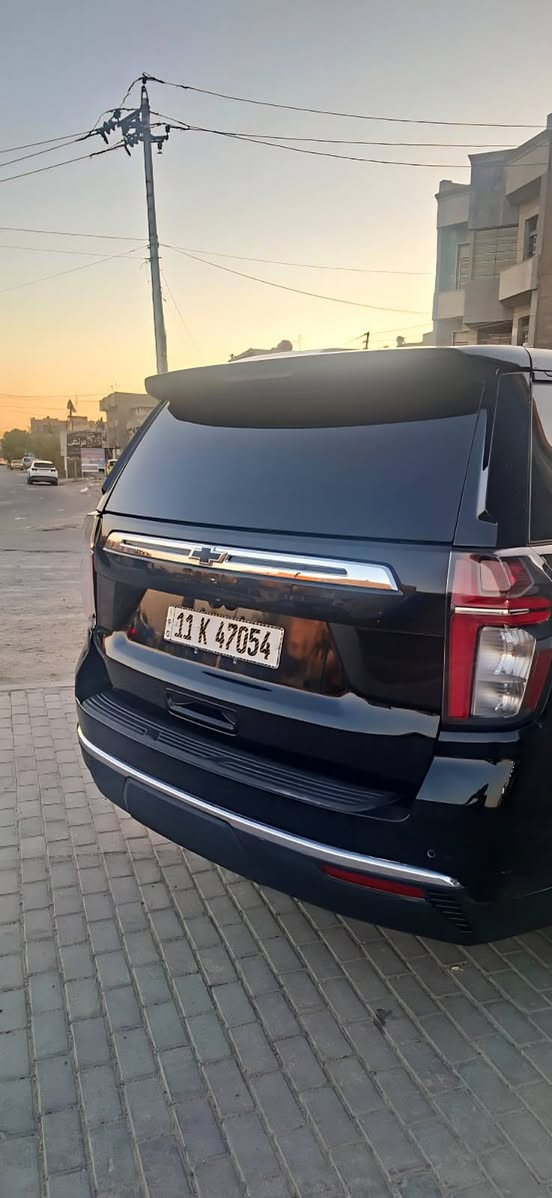 سلام عليكم تاهو اسود 2021 دخول جديد رقم بغداد بأسمي
حادثها بسيط موضح بالمنشور 
مواصفاتها :- 

كشن منفصل 

كشن كهرباء 

ابل كاربلي واندرويد اوتو

فرس فول تحكمات

تبريد وتدفئة 

فور ويل درايف

سايد بريك كهرباء

مثبت سرعة 

ماشية 76 ميل تقريبا 

سعر 330 ورقة
مكاني بغداد البلديات ***********
