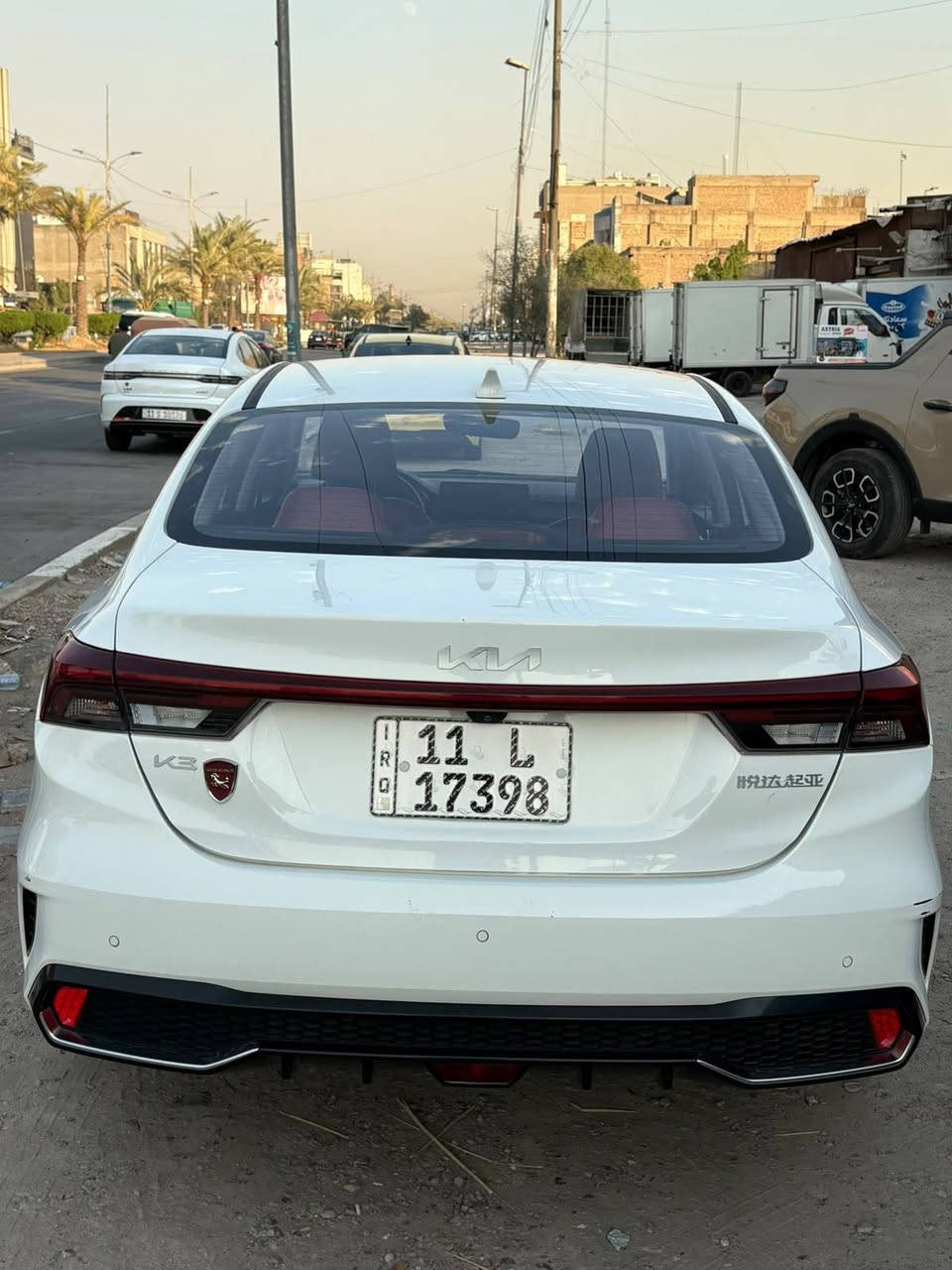 السلام عليكم كيه كي 3 موديل 24 رقم بغداد شرط التحويل ماشيه 47 الف السياره مكفوله من بارد وصبغ وفتح وشد فقط شخوط ورصعات الباقي كفاله عله السونار مكاني بغداد الاعضميه *********** السعر 128 وبيها شي بصيط كلش
