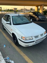 سمند ٢٠١١ ناطق بيها باب مبدل وره صدر وغاز للتبريدً سياره نضيفه كلش دوا...