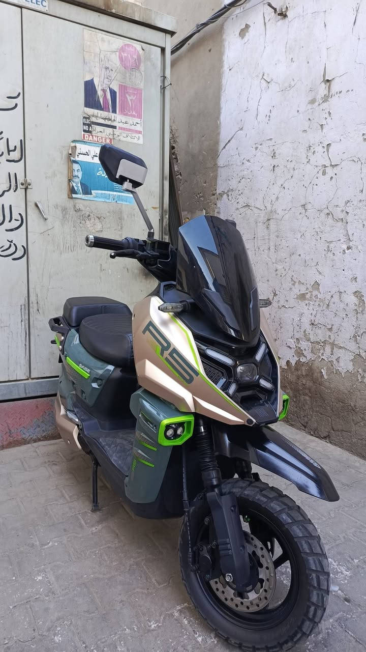 دراجة شحن للبيع (اباتشي) الملف 3000w البطاريات 6 كبار  السرعة 75 حقيقي المسافة المقطوعة 60 حقيقي والدراجة الله شاهد اخت الجديدة وباقي المواصفات معروفة والسعر مليون و100 وسعر الجديدة معروف العنوان الحبيبية قرب ساحة الحمزة للتواصل عبر الرقم التالي ***********
