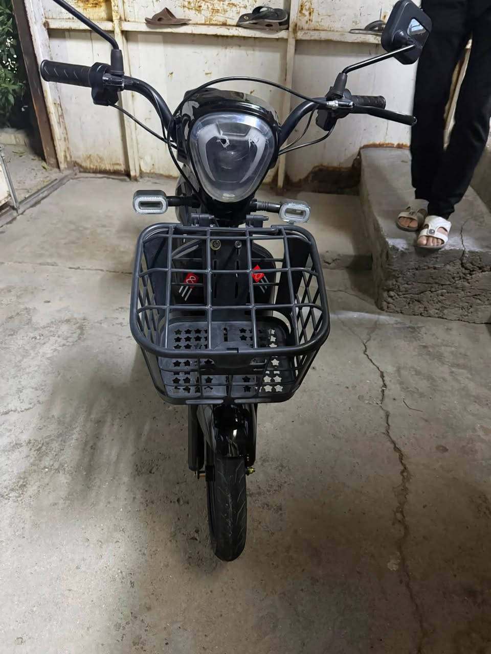 دراجه شحن اربع بطاريات العنوان حي الخضراء السعر 250 وبيه مجال
***********
