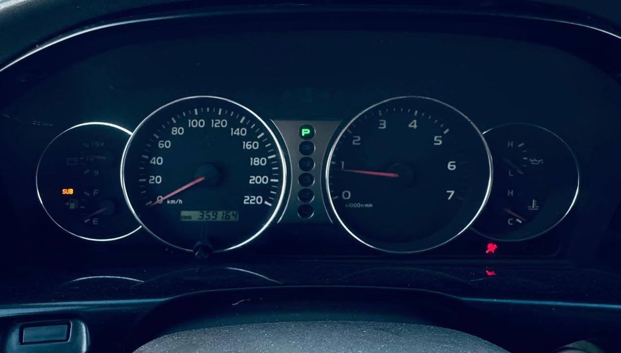 لاندكروز • ٢٠٠٥ • رقم بصره