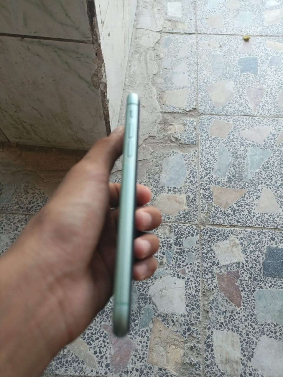 يفون 11 للمراوس بجهاز نضيف جهازي بلادي شرط لفحص جهاز يخبل فقط ضهر بي كسور ممبينه بتصوير مكاني بغداد مدينه الصدر ***********
