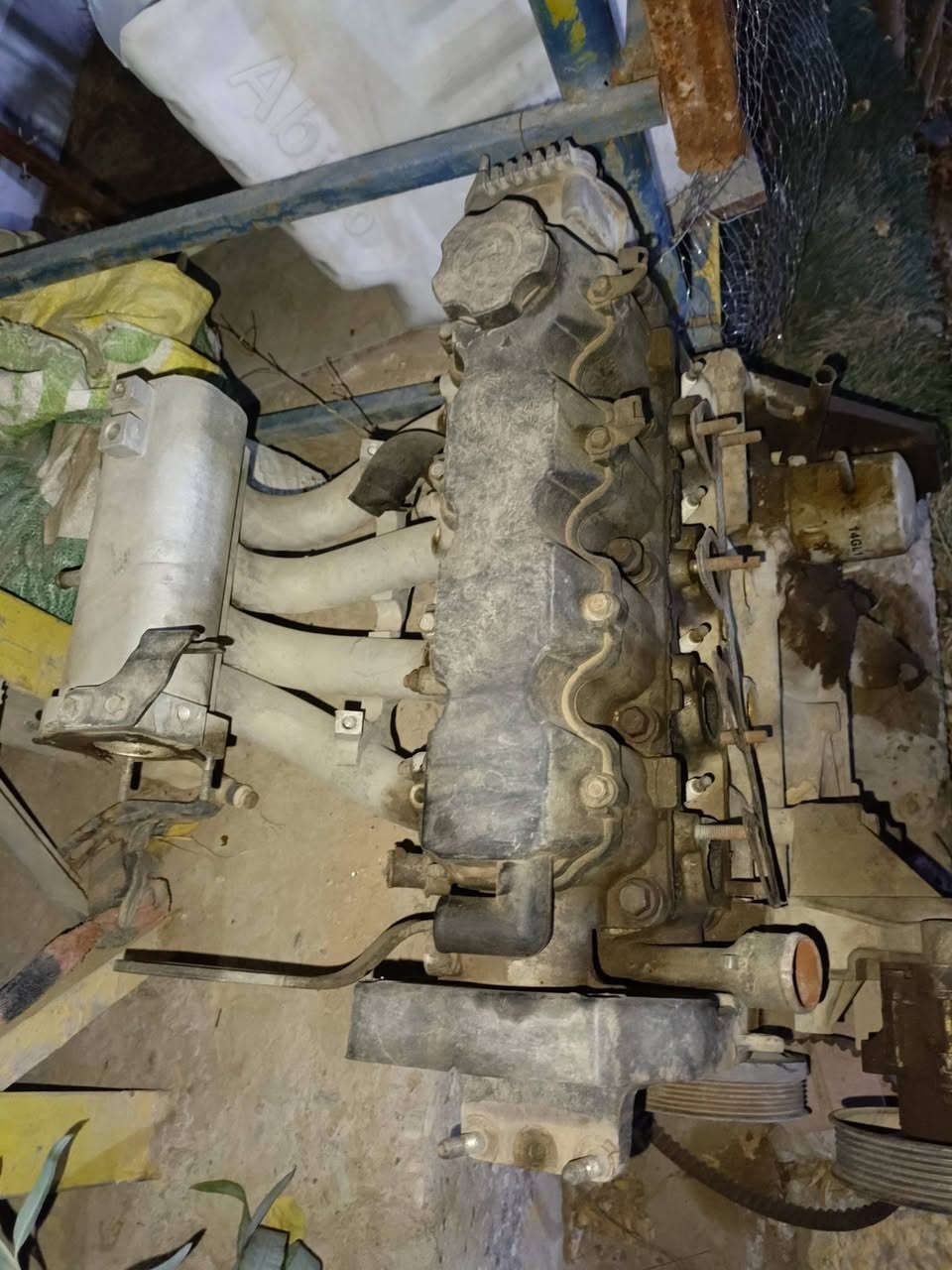 مكينه افيو مفتوح خليجي اوتماتيك 
موجوده بالديوانيه 
تحتاج تجفيت بيها بوشه بيضويه وسلندر يحتاج گص الباقي كلشي مابي لاصوت كرنك ولا صوت كامشفت 
***********
