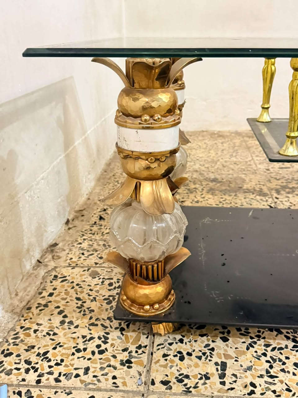 ميز كزاز