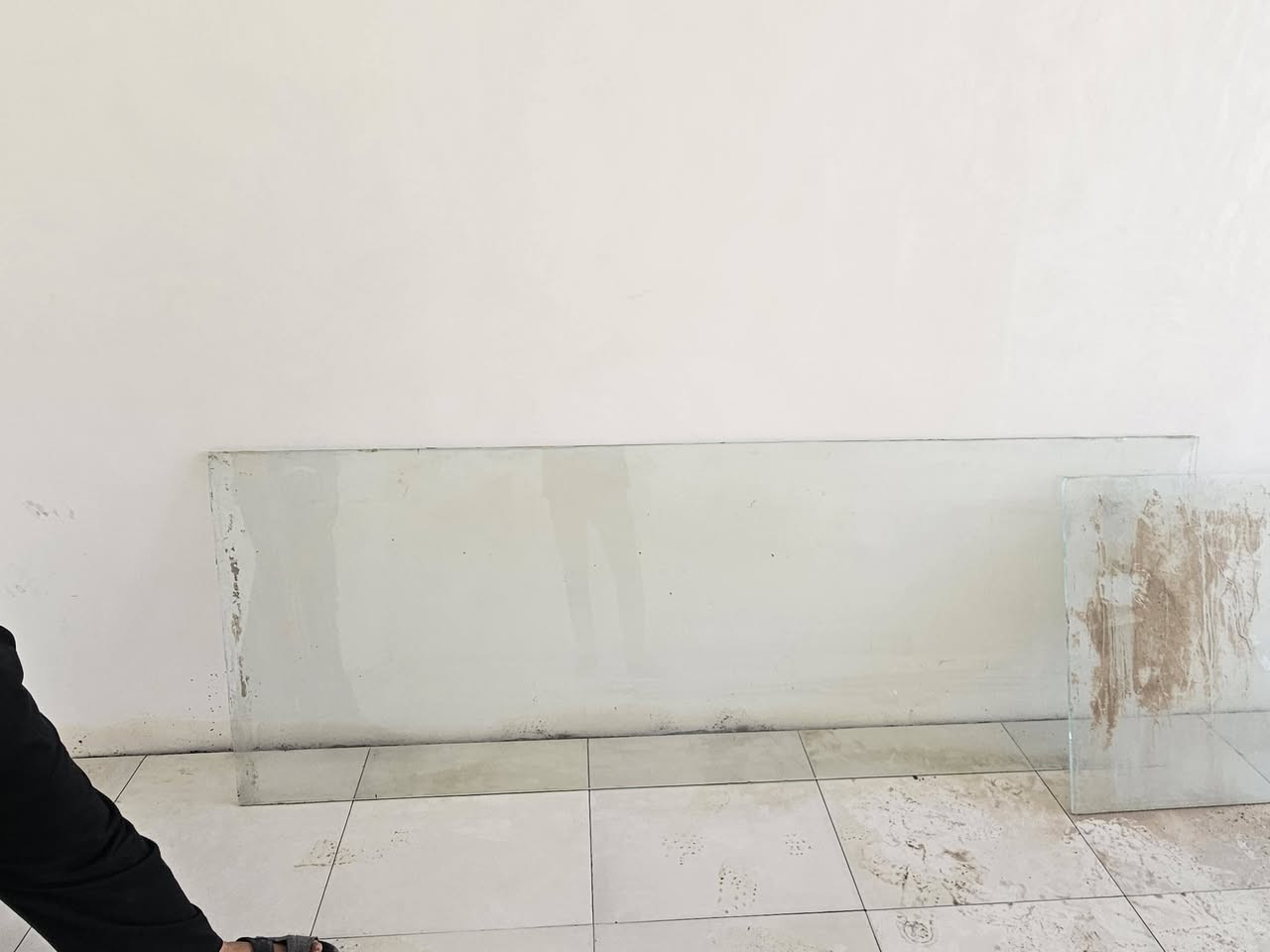سلام عليكم جام خانه مستعمله للبيع 5 قطع.... قطع 2 بيهن كسر موضحات بل صور مكاني قضاء النصر، ***********
