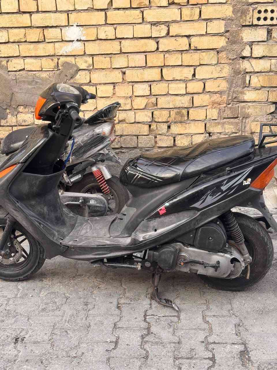 ماكس عدلة نضيفة ومرتبة سعره 600 بيها مجال
***********

***********

