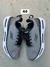 ماركة اسكجر اورجنال القياس داخل الصور الحجز   واتساب 07718993010  نص م...