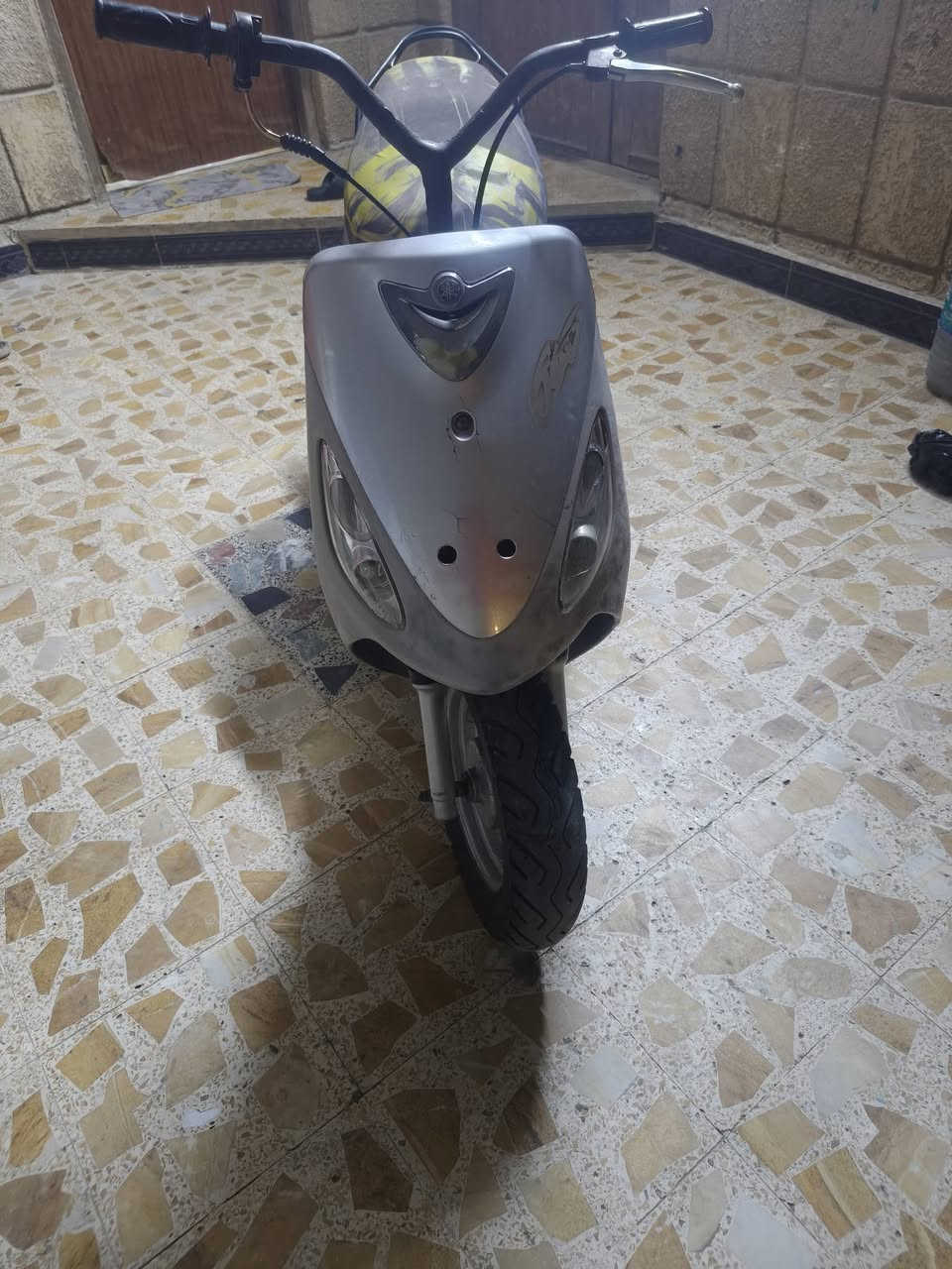 سلام عليكم ماكس غجمه نضيفه مامفتوحه دراجه شوفت عينك ملاح ونضيفه كهربائية ناقص باتري ويحتاجله شوي ترتيب مايكلفن 10تلاف صير دراجه فول بكاني بصره حيانيه موسى كاظم سعر 500بي مجال شي بصيط رحمالله واديكم مايشتري لايراسل رقمي ***********
