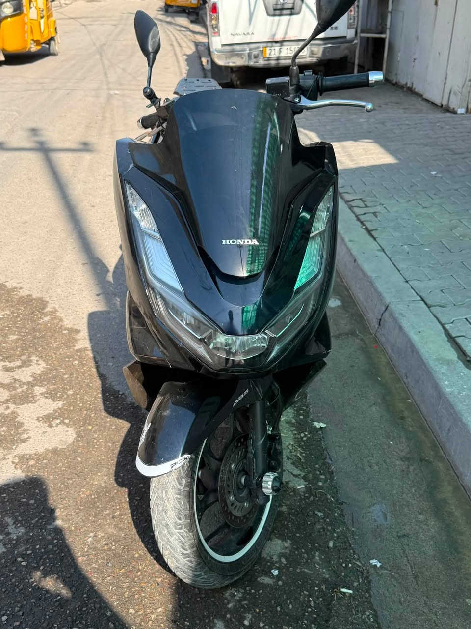 البيع مكينه ١٦٠ ياباني سعر ٢٣ بي مجال بصيط

نص مكتوب في الصور:
- منشور Hussein كروب PCX بي سي اكس بغداد . انضمام Hussein Ali . س 1 سلام عليكم pcx جيل رابع محرك 160 ياباني KF مكفوله كفالة عامة صور مزادها كدامك مغلفه ppf البجم وترايش وبيها منضومه كامرات وخزن وجهاز فولتيه مال ناريه وبيها تدفئه دراجه فول ABS بيها محرك يشك الكاع وجديده دراجه كتلوكتها كامله مال شركه ومنفيس شراي يتصل ويدلل مكاني بغداد *********** +35 التعليق بشكل عام باسم أبو...