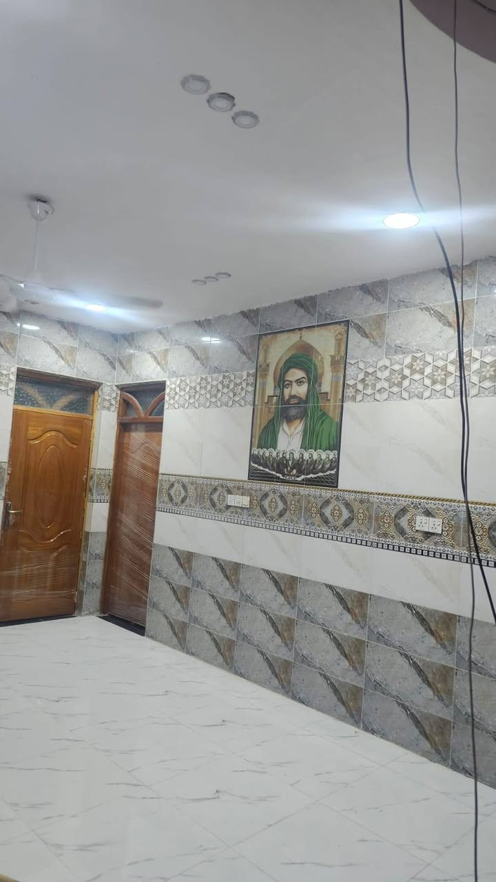 دار سكن 240متر طابقين هول مطبخ استقبال 6غرف طابوك صب سيراميك درجى اولى نزلت الوائلي 100متر عن شارع الاستفسار اتصال على رقم***********
