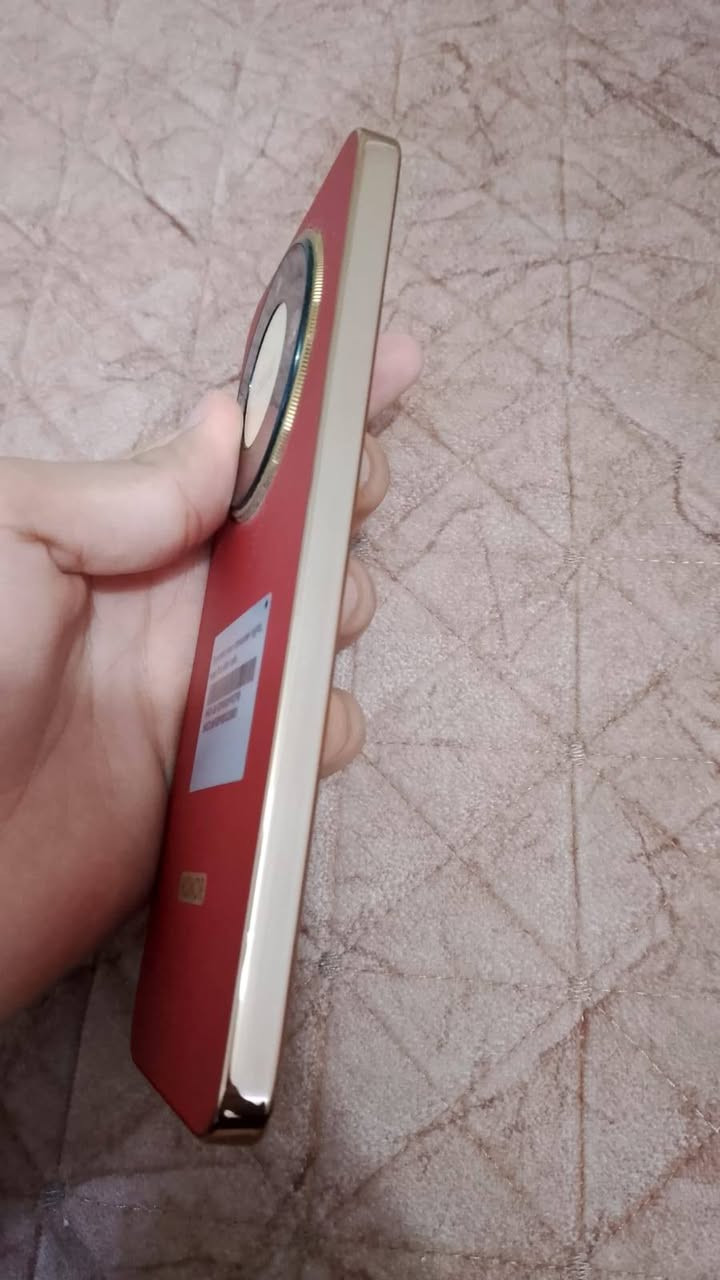 تليفون هونر إكس تسعة دي x9d الأحداث نسخة
تليفون جديد كامل ملحقاته بيعه محتاج طالب مدرسة صارلي ١٥ يوم ماخذها سعره 450 وبي مجال شي بسيط العنوان بغداد تواصل *********** فقط واتساب.
