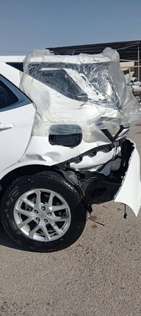 للبيع شوفر ليت كونس موديل 24 ماشيه 47 حادثه جنطه وجاملق  اليسر  078160...